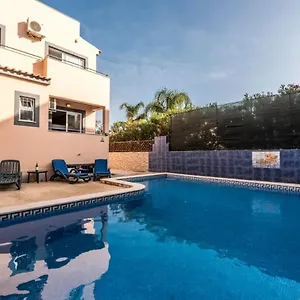 Village Casa de hóspedes